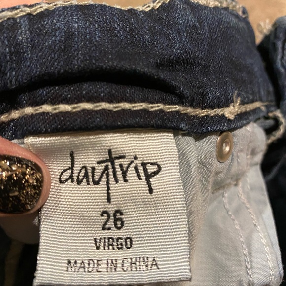 Daytrip Capris - Picture 5 of 7